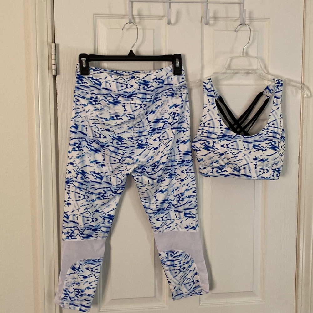 2 work out sets - Picture 2 of 3